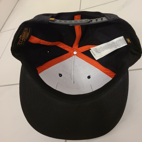 DC Shoes Adjustable Hat - Picture 5 of 11